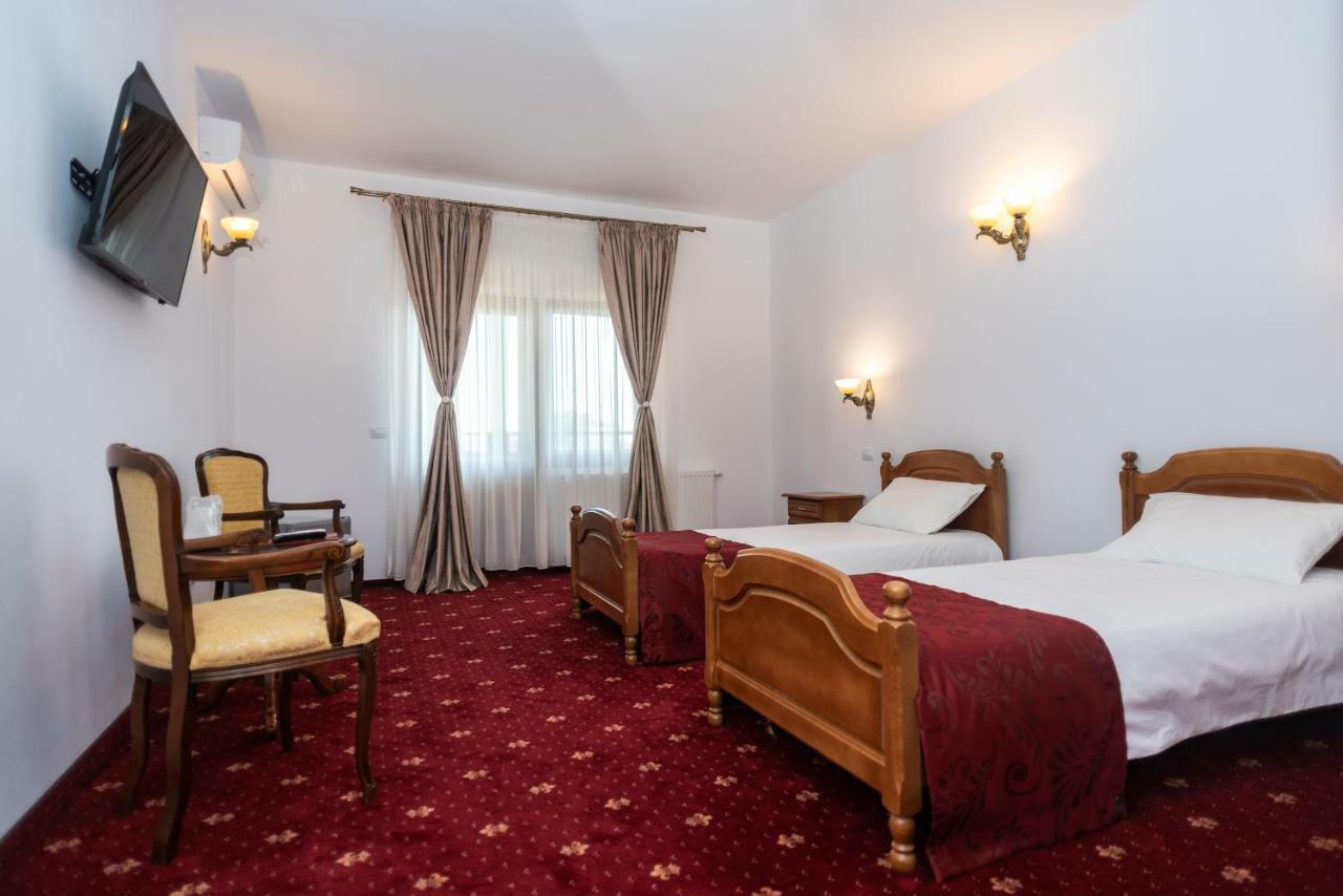Tango Margo Hotel Valea Lupului  Exterior foto