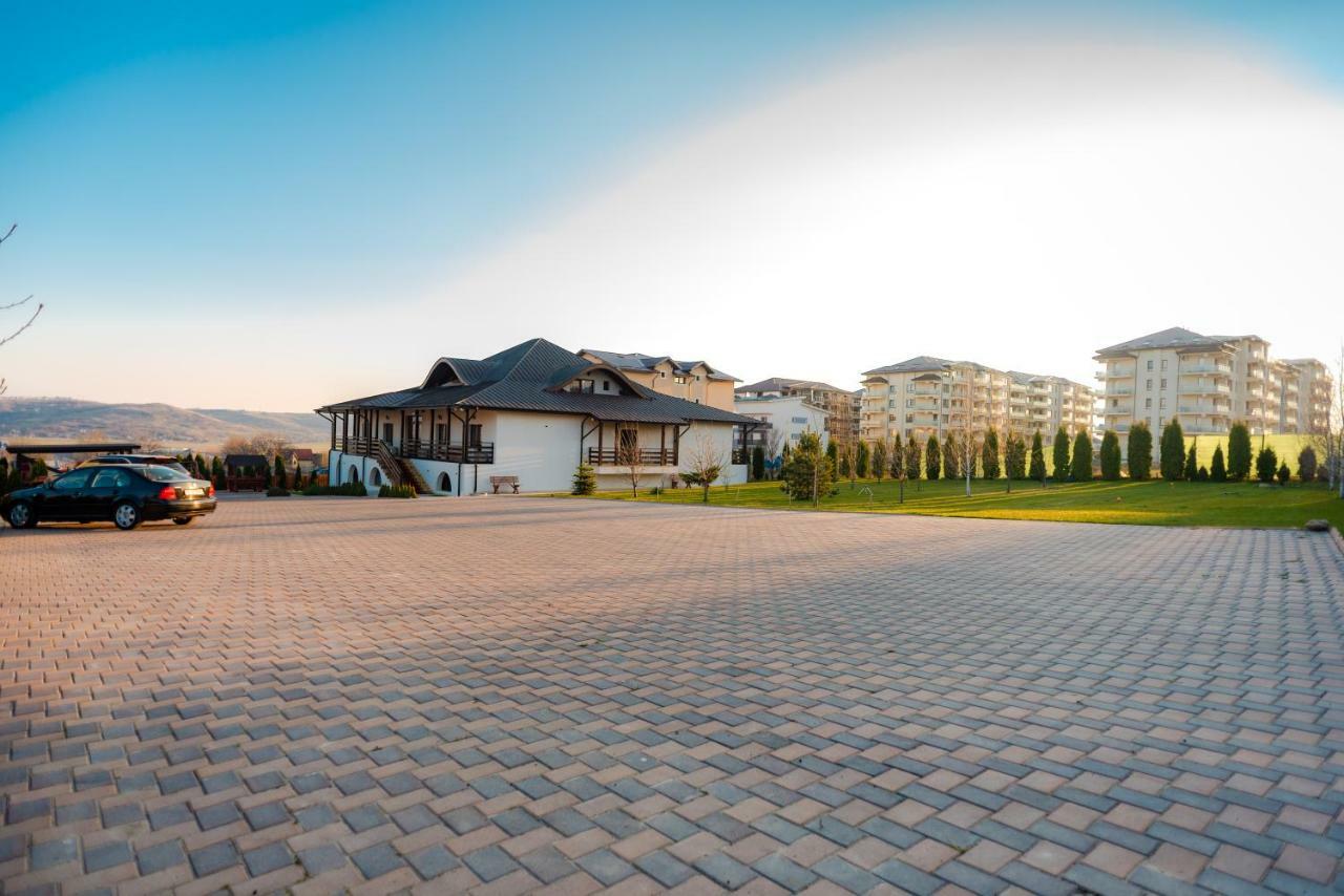Tango Margo Hotel Valea Lupului  Exterior foto